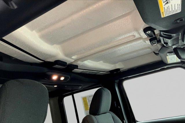 2025 Jeep Wrangler 4-Door Summit 4x4