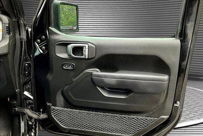 2025 Jeep Wrangler 4-Door Summit 4x4