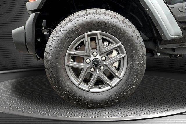 2025 Jeep Wrangler 4-Door Summit 4x4