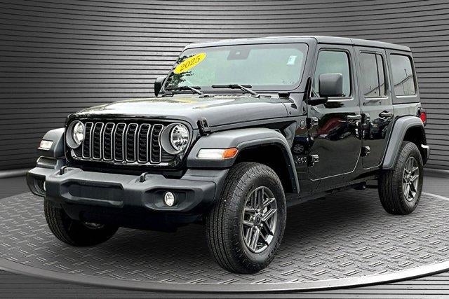 2025 Jeep Wrangler 4-Door Summit 4x4
