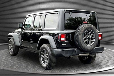 2025 Jeep Wrangler 4-Door Summit 4x4