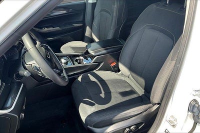 2023 Jeep Grand Cherokee L Laredo 4x4