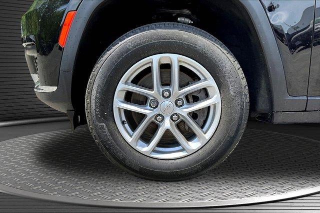 2023 Jeep Grand Cherokee L Laredo 4x4