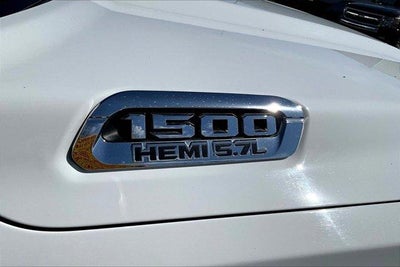 2019 RAM 1500 Big Horn/Lone Star Quad Cab 4x4 6'4" Box