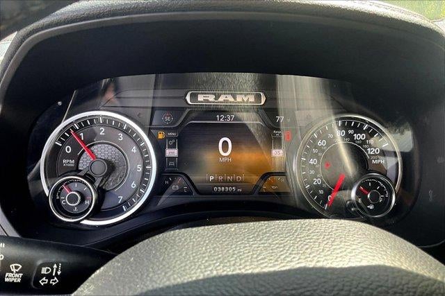 2023 RAM 1500 Laramie Crew Cab 4x4 5'7" Box