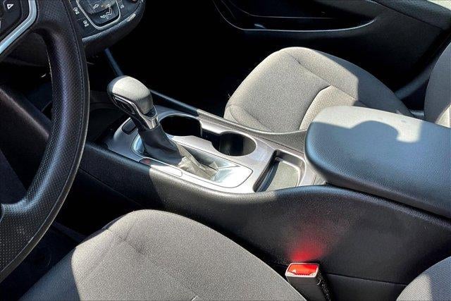 2022 Chevrolet Malibu LS