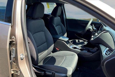 2022 Chevrolet Malibu LS