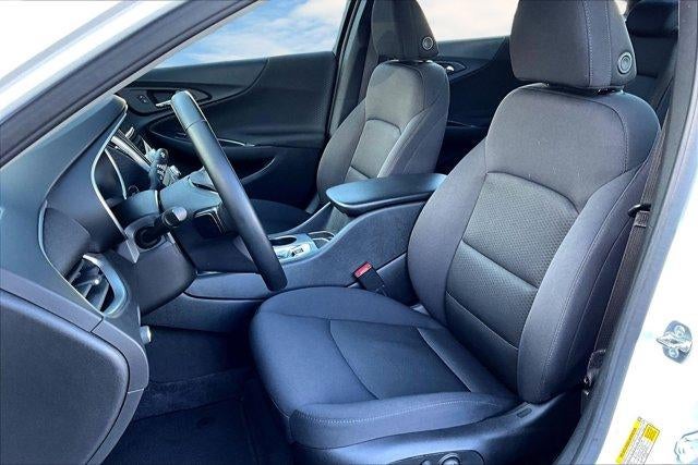 2025 Chevrolet Malibu RS