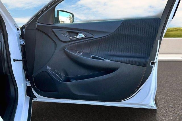 2025 Chevrolet Malibu RS