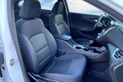 2025 Chevrolet Malibu RS