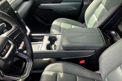 2024 GMC Acadia AT4