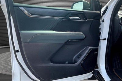 2024 GMC Acadia AT4