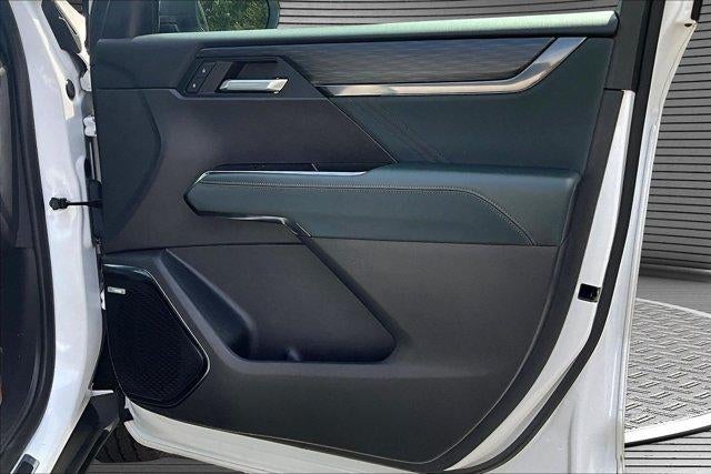 2024 GMC Acadia AT4