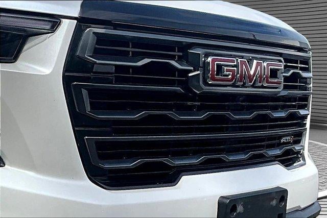 2024 GMC Acadia AT4