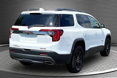 2022 GMC Acadia AT4