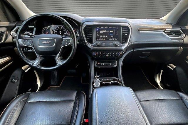 2022 GMC Acadia AT4