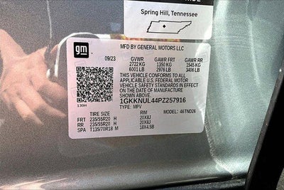 2023 GMC Acadia SLT