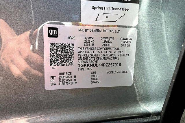 2023 GMC Acadia SLT