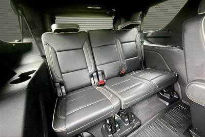 2025 GMC Yukon Elevation