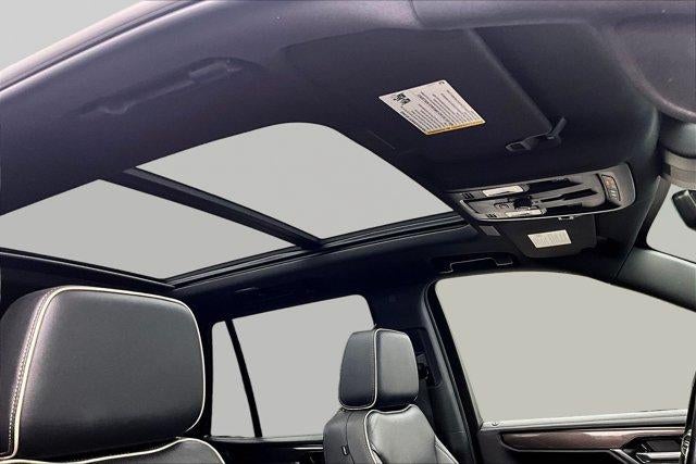 2025 GMC Yukon Elevation