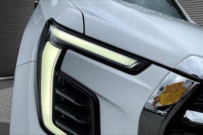 2025 GMC Yukon Elevation