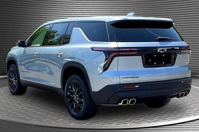2024 Chevrolet Traverse LS