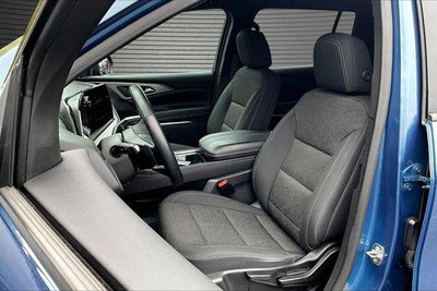 2024 Chevrolet Traverse LS