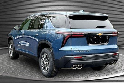 2024 Chevrolet Traverse LS