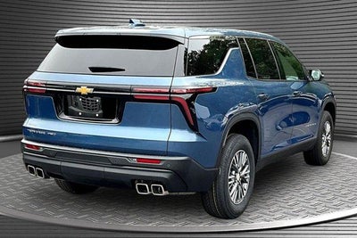 2024 Chevrolet Traverse LS