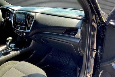 2022 Chevrolet Traverse LT Cloth