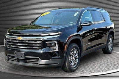 2025 Chevrolet Traverse LT