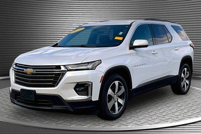 2023 Chevrolet Traverse LT Leather
