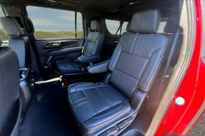 2025 Chevrolet Suburban RST