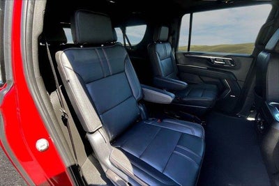 2025 Chevrolet Suburban RST