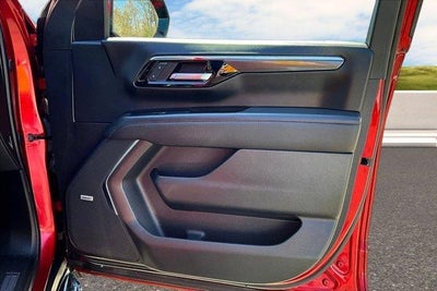 2025 Chevrolet Suburban RST