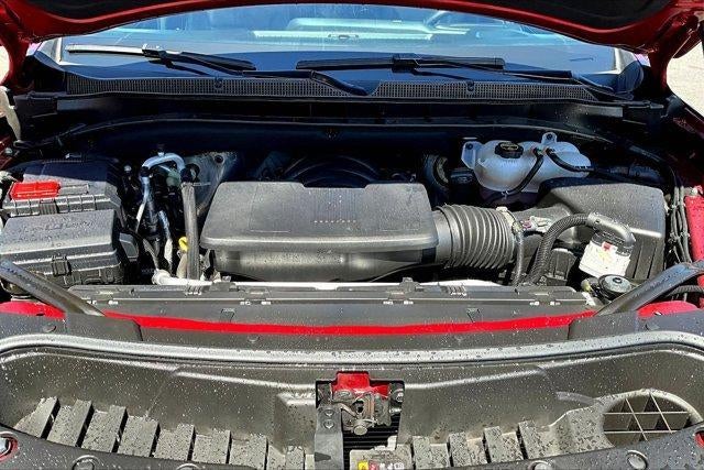 2025 Chevrolet Suburban RST