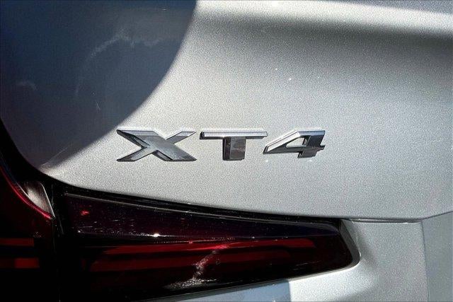 2022 Cadillac XT4 Luxury