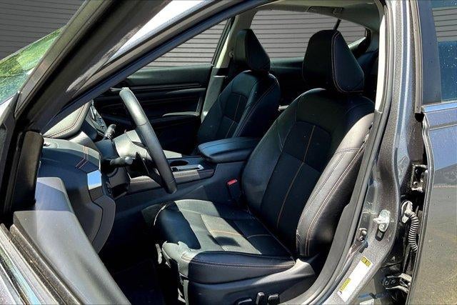 2021 Nissan Altima SR FWD