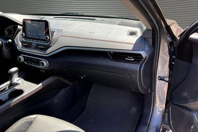 2021 Nissan Altima SR FWD