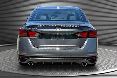 2021 Nissan Altima SR FWD