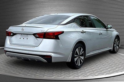2022 Nissan Altima SV FWD