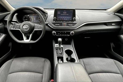 2022 Nissan Altima SV FWD
