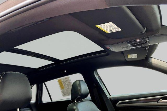2022 Volkswagen Atlas Cross Sport 3.6L V6 SEL R-Line