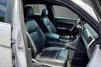 2022 Volkswagen Atlas Cross Sport 3.6L V6 SEL R-Line