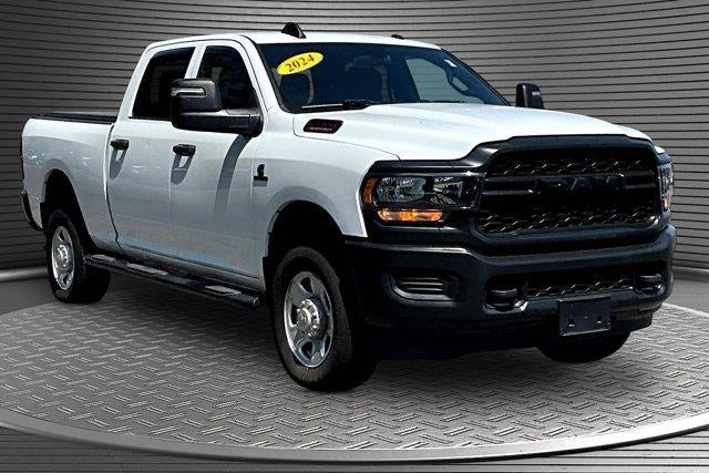 2024 RAM 3500 Tradesman Crew Cab 4x4 6'4" Box