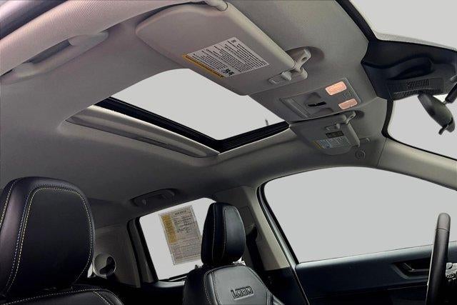2025 Ford Maverick Lobo Standard