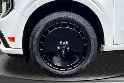 2025 Ford Maverick Lobo Standard