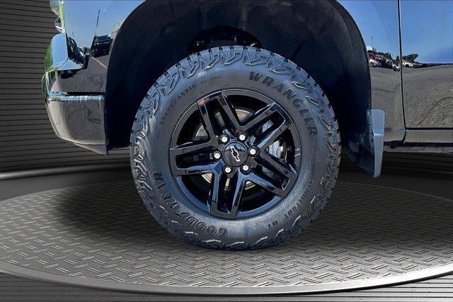 2023 Chevrolet Silverado 1500 Custom Trail Boss