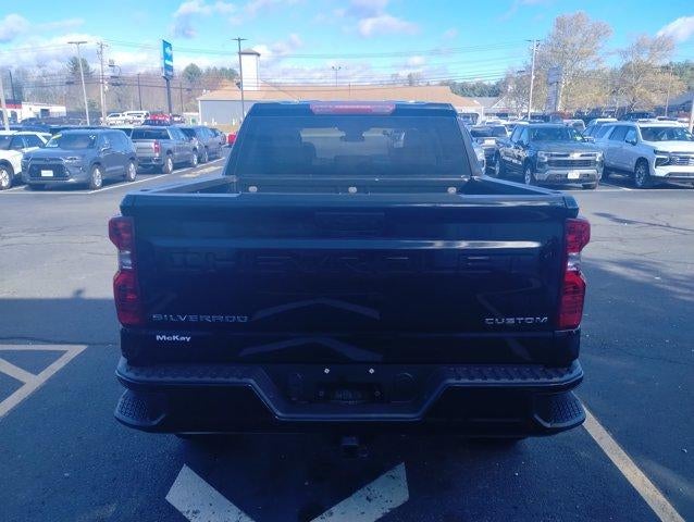 2022 Chevrolet Silverado 1500 Custom Trail Boss
