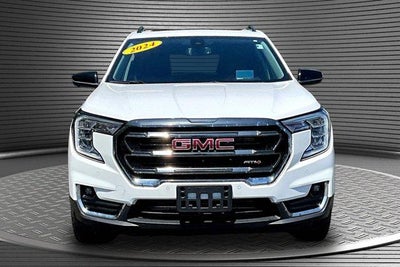 2024 GMC Terrain AT4